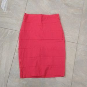 2be pencil skirt size small